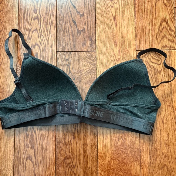 Black Ribbed Bralette - Picture 2 of 3